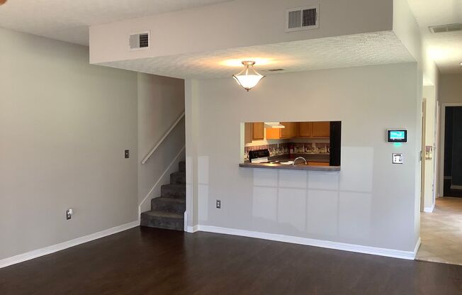 Spacious 3BR/3BA Townhome in PRIME location!!