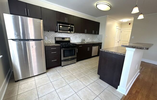 1 bed, 1 bath, 625 sqft, $1,136, Unit Apt D-11