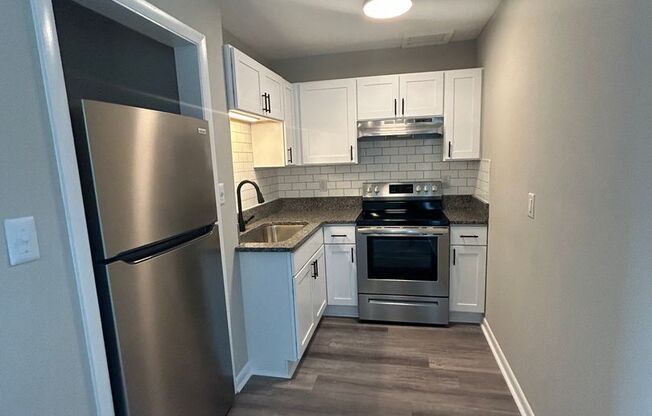 2 beds, 1.5 baths, 1,100 sqft, $1,099, Unit 714-C