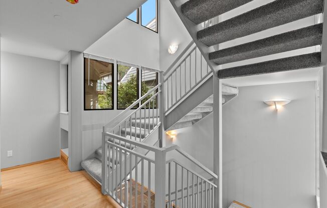 4Bd/2.5Ba Seattle House