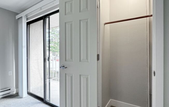 1 bed, 1 bath, 636 sqft, $1,650, Unit 324
