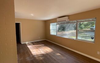 3 beds, 1 bath, $2,100