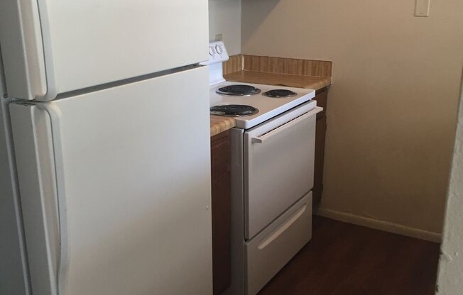 1 bed, 1 bath, 750 sqft, $595, Unit 409