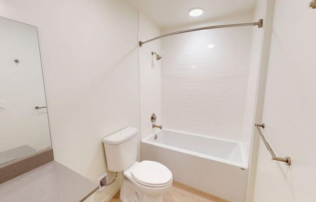 2 beds, 2 baths, 884 sqft, $3,545, Unit 707