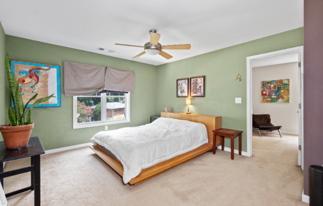 9 EDWIN PL NW