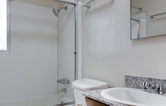 1 bed, 1 bath, $2,450, Unit 1048