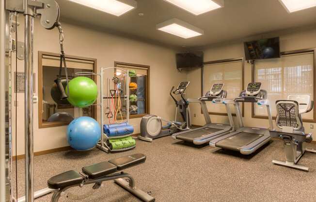 24-Hr Fitness Center