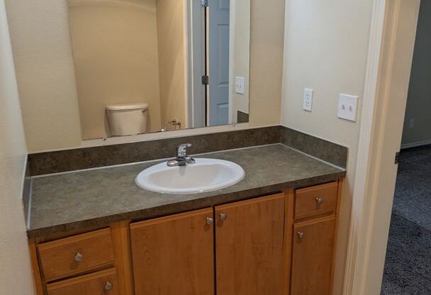 3 beds, 2 baths, 1,180 sqft, $1,595, Unit B304