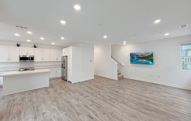 Spacious 3‑Bedroom, 3‑Bathroom Townhome in Chula Vista