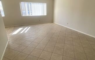 2311 Vanderbilt Lane