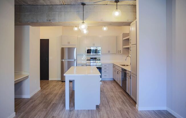 1 bed, 1 bath, 681 sqft, $1,500, Unit 114