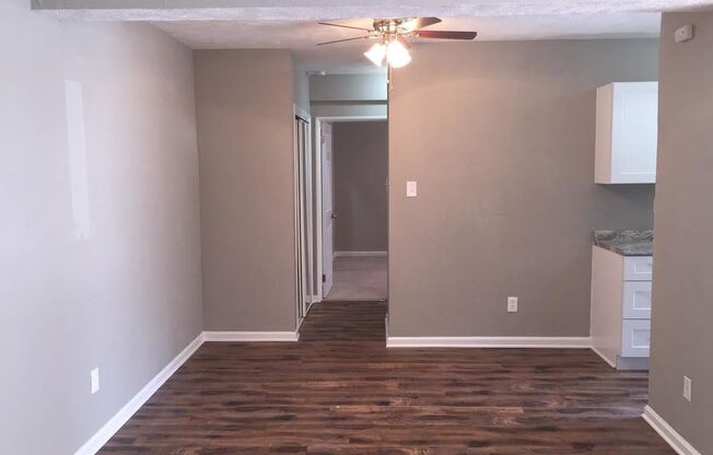 1 bed, 1 bath, 755 sqft, $925, Unit 19