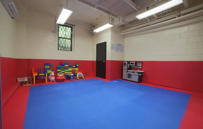 1 bed, 1.5 baths, $5,000, Unit 5H