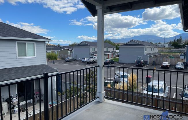 2 beds, 1 bath, $1,575