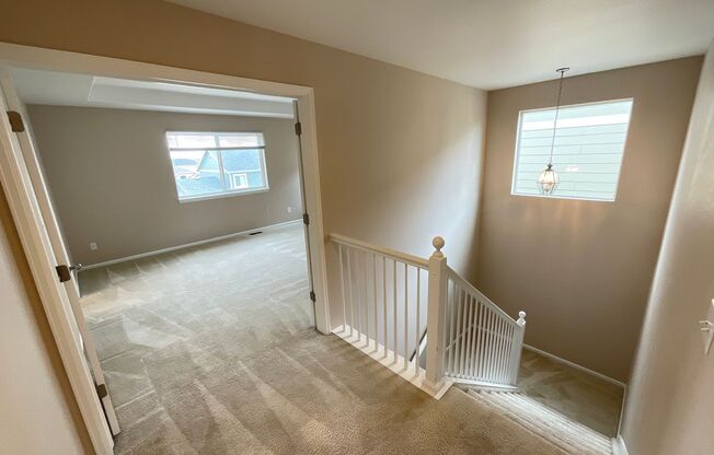 4 beds, 3 baths, $2,550