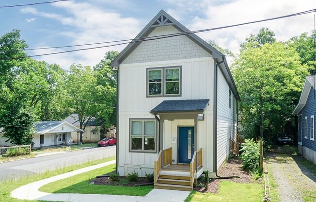 LIKE NEW THREE BEDROOM HOME!