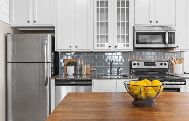 2 beds, 2 baths, 1,189 sqft, $1,560, Unit #603