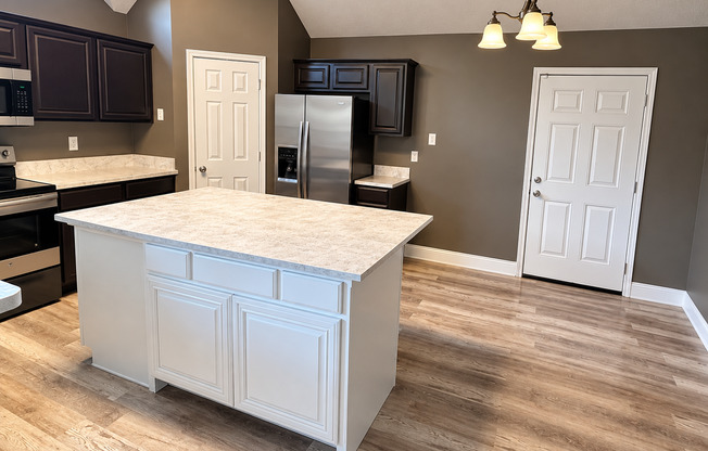 3 beds, 2 baths, $2,400