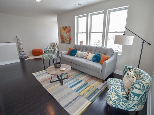 1 bed, 1 bath, 853 sqft, $1,395, Unit 10474 S. 131st Street Unit 202 A853 4P