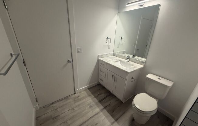 2 beds, 1 bath, 745 sqft, $1,995, Unit 8513-302