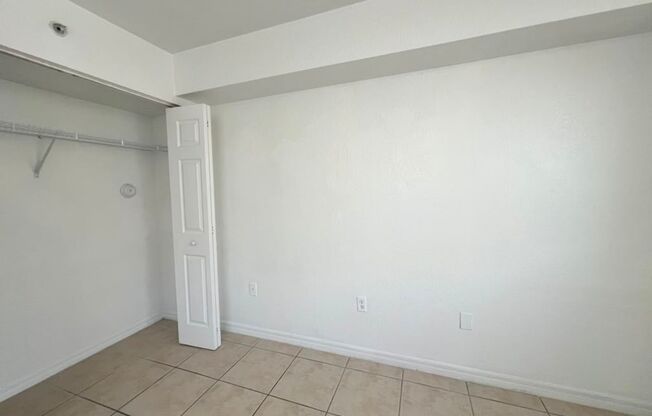 3 beds, 2 baths, 1,079 sqft, $2,600, Unit 13800-206