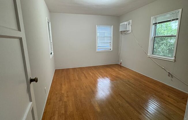 1 bed, 1 bath, $1,995