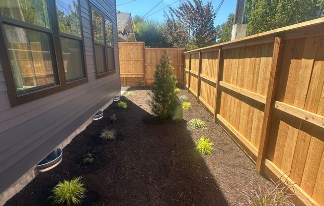 Townhome-Style Living at SE 56th & Burnside