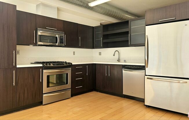 1 bed, 1 bath, 870 sqft, $2,750, Unit 1005