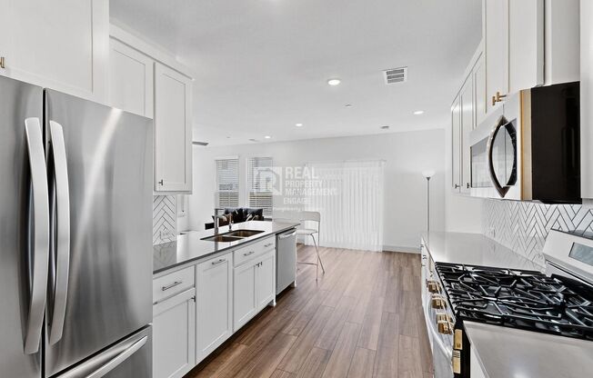 4 bedroom Modern Home in Celina Available for Rent!