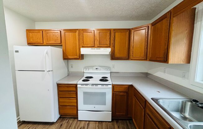 2 Bedroom, 1.5 Bathroom Duplex