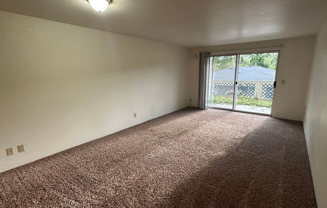 2 beds, 1.5 baths, 950 sqft, $1,600, Unit A103