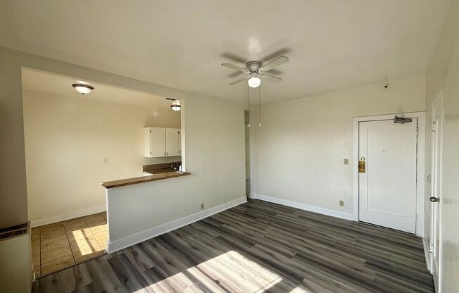 1626 N. Harvard Blvd.