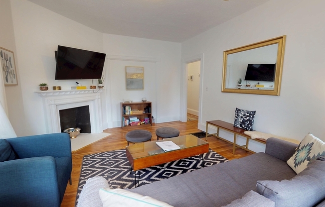 15 DRAPER ST