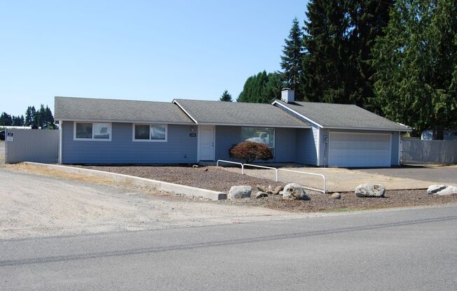 3 Bed 2 Bath Home with Large Yard in Brush Prairie