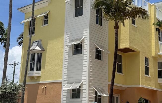 4332 SEAGRAPE DR #APT 4 LAUDERDALE BY THE SEA, FL 33308