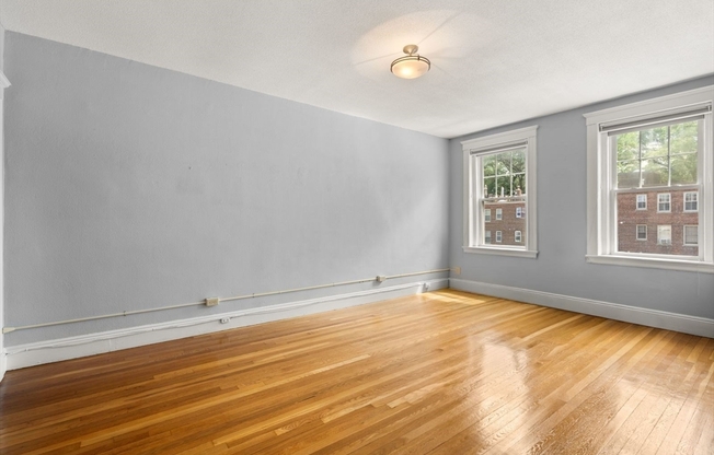 3 beds, 2 baths, 1,885 sqft, $5,250, Unit 4