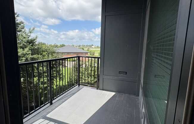 1 bed, 1 bath, 730 sqft, $1,379, Unit 436