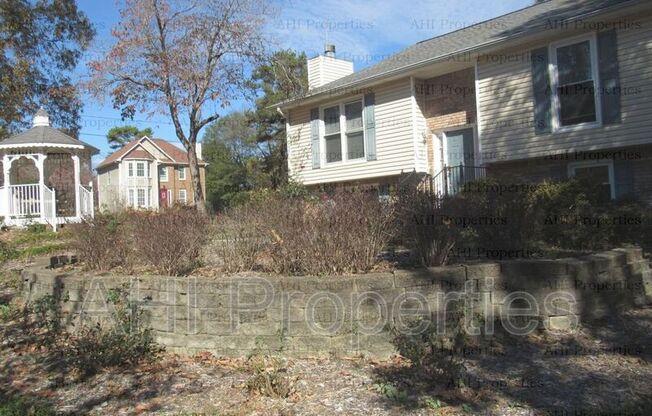 101 COMANCHE CIR