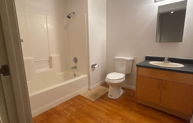 Live/Work Loft Available NOW!