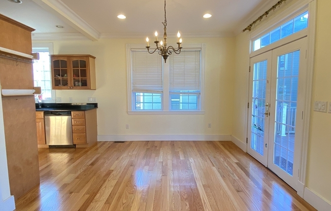 61 CEDAR ST