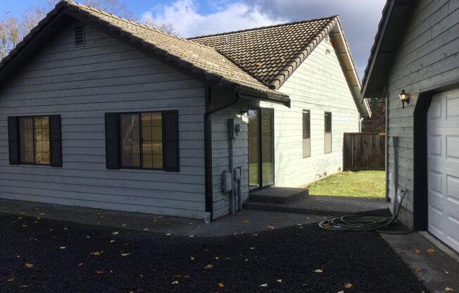 Poulsbo Home with Detached Oversized Garage