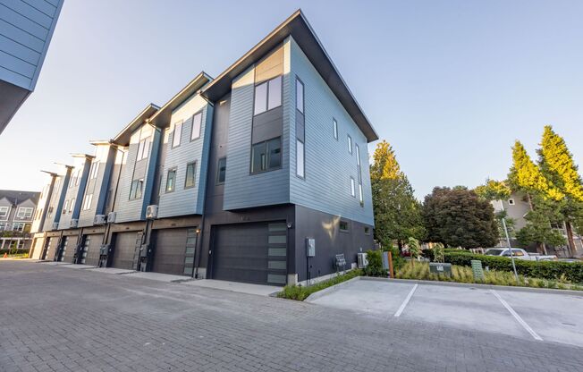Riverside Townhomes - Waterfront Living in Vancouver