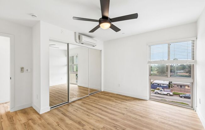 2 beds, 2.5 baths, 991 sqft, $4,195, Unit 2330-215