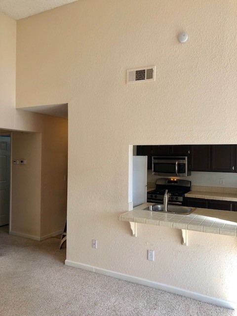 2 beds, 2 baths, $2,275