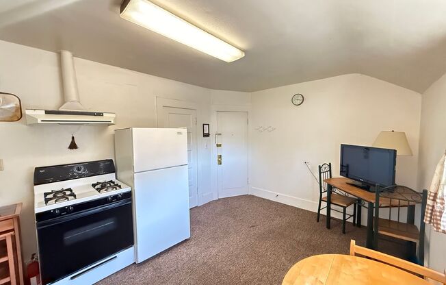 302 S 8th Ave