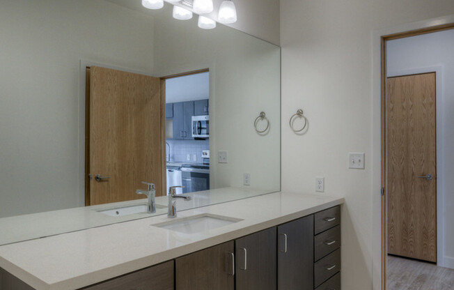 Studio, 1 bath, 708 sqft, $1,700, Unit 209 - Furnished