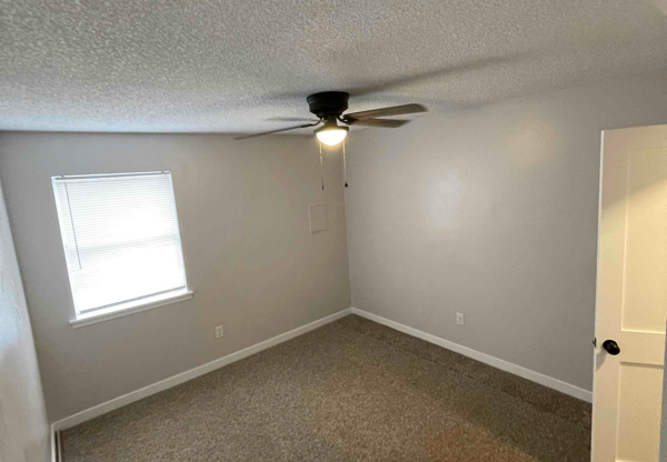 222 N HOKE