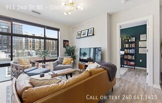 911 2nd Street NE