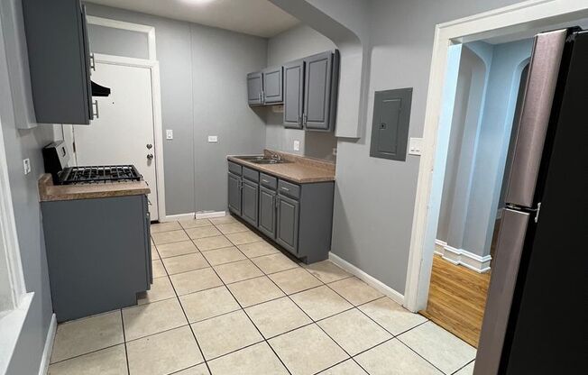 1 bed, 1 bath, 750 sqft, $1,325, Unit 1650-1