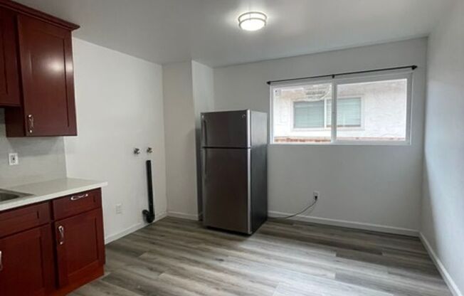 2 beds, 1 bath, $2,250